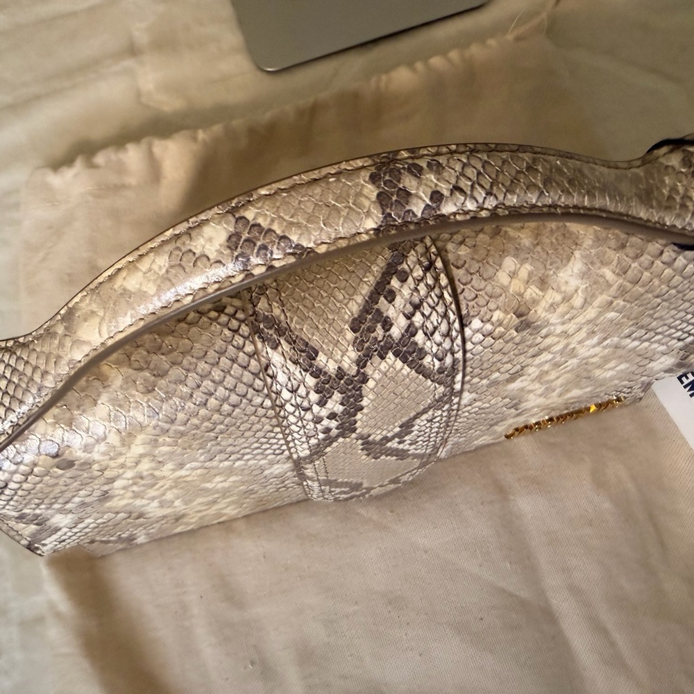 Jacquemus Le Grand Bambino Bag in Snake Embossed - Picture 9 of 16